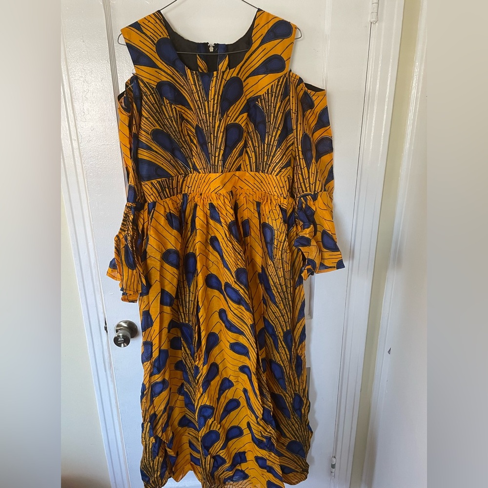 Dupsies African cold shoulder dress